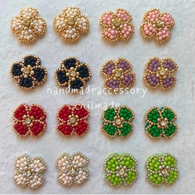 ビーズ 刺繍 お花 :イヤリング 白(ふちシルバー)ジュエリー アクセサリー chiimade 