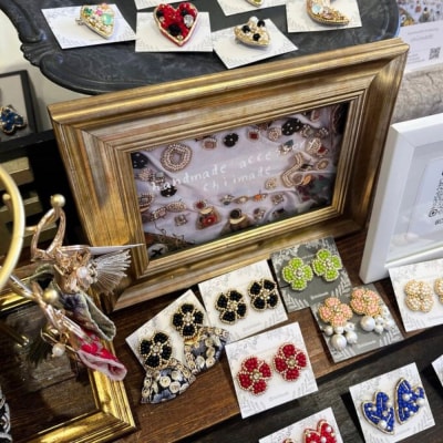 ビーズ 刺繍 お花 :イヤリング グリーン ジュエリー アクセサリー chiimade 