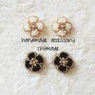 ビーズ 刺繍 お花 :ピアス 黒 ジュエリー アクセサリー chiimade  