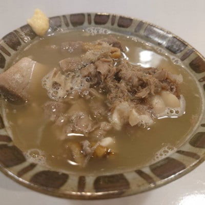 今帰仁生まれの「美らヤギ」刺し身2パック 山羊汁2パック