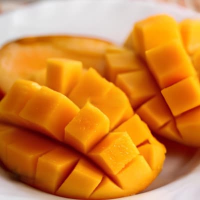 【先行受付・2026年7月から順次発送・家庭用】糸洲農園のアーウィンマンゴー2kg(4～6玉)