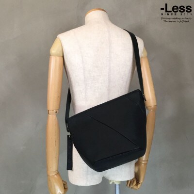 【-Less】J STEER　ツイストショルダーバッグ　LMSB-0065(ブラック)