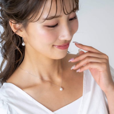 【8月誕生石】無調色 アコヤ真珠 ペリドット K10WG ペンダント ネックレス チェーン付き