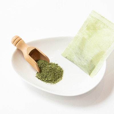 【16個入り】日常茶 ファミリーパック 緑が鮮やかな緑茶ティーバッグ 160g(40p)