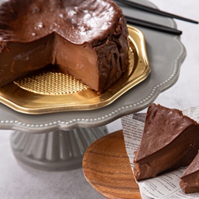 【冷蔵】半熟とろとろチョコレートバスクチーズケーキ(1ホール5号)