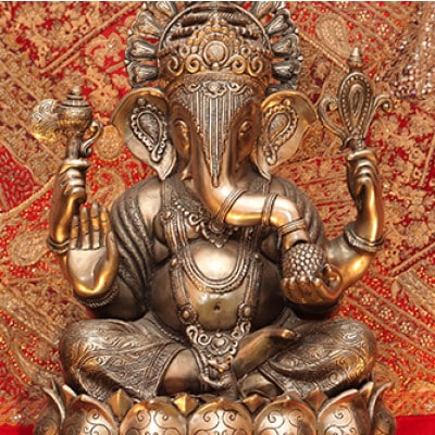 アーユルヴェーダ体験利用券(シロダーラ+アヴィヤンガ施術　※2種類の施術を一度に受けて頂けます)