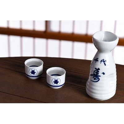 特別純米酒「出羽の里」と「シャルドネ白ワイン」　720ml×2本　013-E12