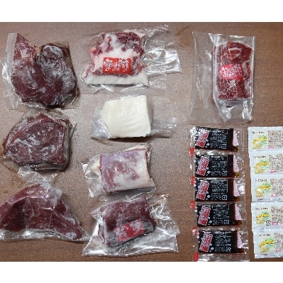 霜降り入り6種の馬刺し盛り合わせ　550g(宇城市)