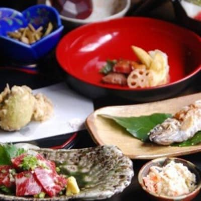 【扇温泉】阿蘇の山々を望む宿 おおぎ荘＜本館和室＞ペア宿泊券