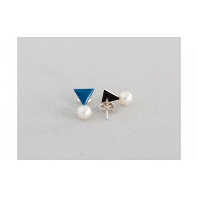 Kenichi Kondo　パール付き七宝ピアス・三角