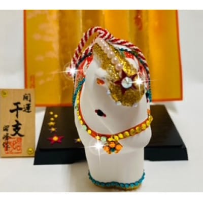 2026年干支丙午金運白馬くらくら(屏風、台座、木札付き)1点