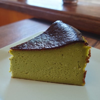 濃厚手作り抹茶のバスクチーズケーキ　ホール5号