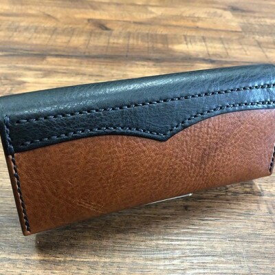 三つ折り長財布(ブラウン×ブラック)