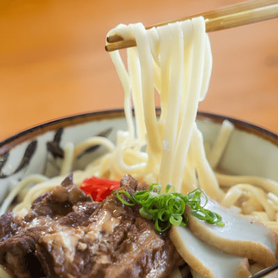 【昭和22年創業 沖縄そばの老舗 アワセそば】沖縄ソーキそば(乾麺/スープ付き4食)