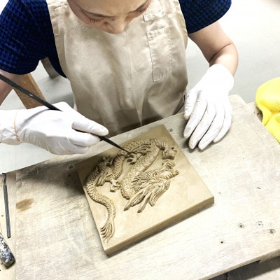 贈り物、玄関飾りに最適、三州鬼瓦工芸品、伝統工芸士の鬼師kumiが作る幸運を招く干支瓦「龍」