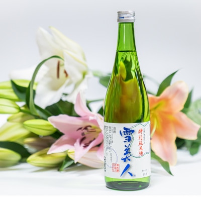 津南醸造の雪美人ギフトセット(ユリ3本&日本酒720ml×1本セット)