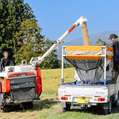 【毎月定期便】豪雪地津南の農家夫婦が育てた!直送特別栽培魚沼コシヒカリ3kg×9回(27kg)全9回