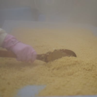 雪のまちの玄米麹(栽培期間中 農薬・化学肥料不使用)[里山ボタニカル]