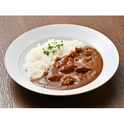 【別格 雪温貯蔵にいがた和牛】レトルトカレー(中辛)5食