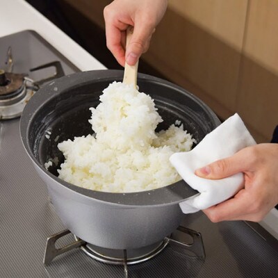 銀シャリ釜・新潟産コシヒカリ炊き込みご飯セット