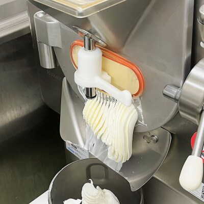 愛知県豊明市製造 リッチミルクジェラート 90ml×8個