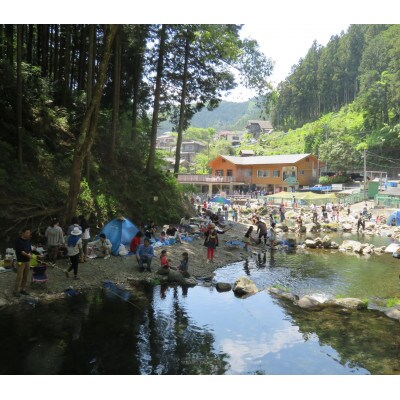 秋川国際マス釣場【B:ルアー釣りペア券】