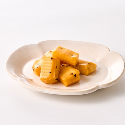 カットくんせいチーズ　ブラックペッパー　60g