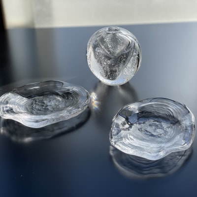 水の球体一輪挿し1個　渚の小皿2枚