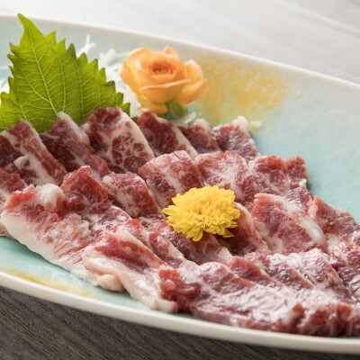 【毎月定期便】【熊本　と畜】霜降り馬刺し　スライス　200g(八代市)全3回