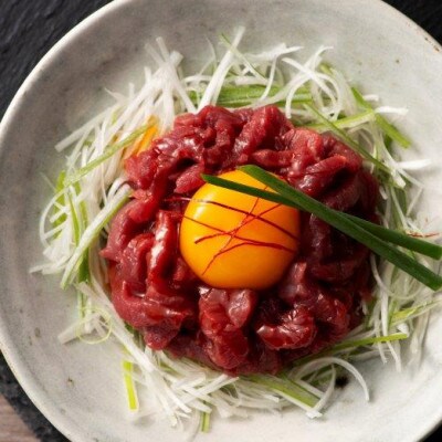 フジチク国産馬刺しとユッケのセット 合計約310g(八代市)