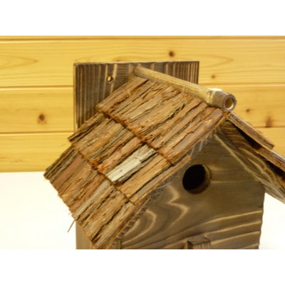 野鳥用巣箱】味のある職人手作り 杉皮屋根巣箱(完成品)キバコヤ