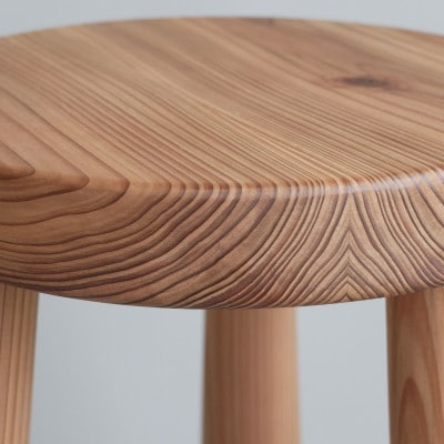 山武杉の3本足スツール　H54cm