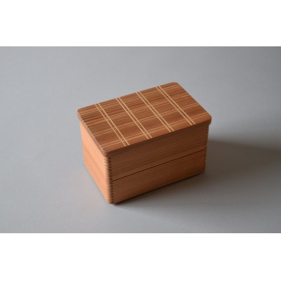 山武杉のお弁当箱　格子　大2段　900ml(450ml×2)　1個