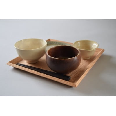 四方転びの盆　縞