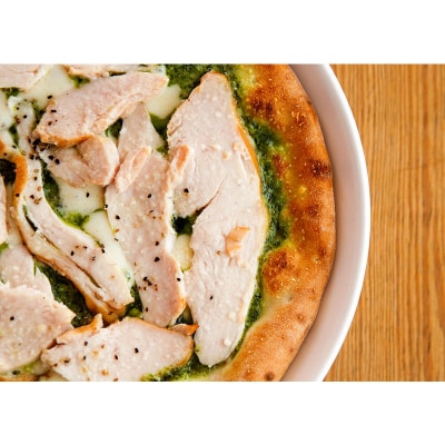 自家製ピザ バジルチキン《冷凍》邑楽町 るべりえ|09_rbr-140101