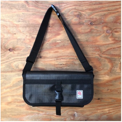 【SUWAプレミアム】ボディバッグ　ブラック(L)(パイピングカラー:黒)