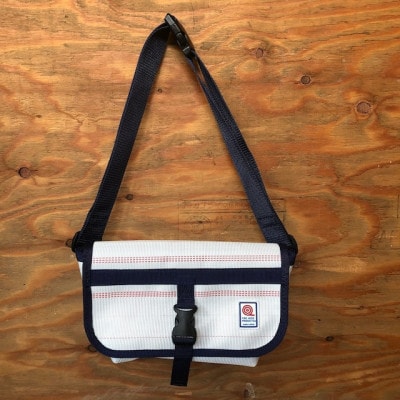 【SUWAプレミアム】ボディバッグ　ホワイト(M)(パイピングカラー:紺)