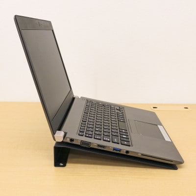 PC-13KD 13インチ用 パソコン 傾斜台　ブラック