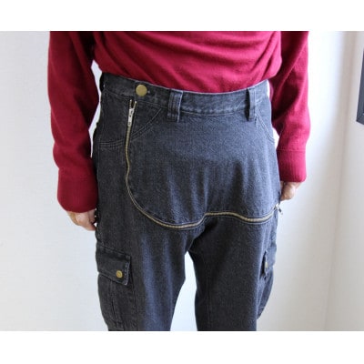 特許申請!多機能ジーンズGenPacパンツ「Book Mサイズ」　内側には大きな秘密のポケット