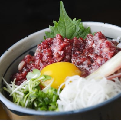 桜うまトロ小分け 馬肉の赤身ネギトロ720g(60g×12個)(錦町)