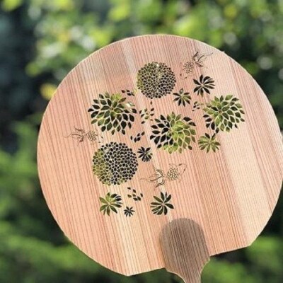 ＜金魚＞愛媛の杉を使った木の透かしうちわ