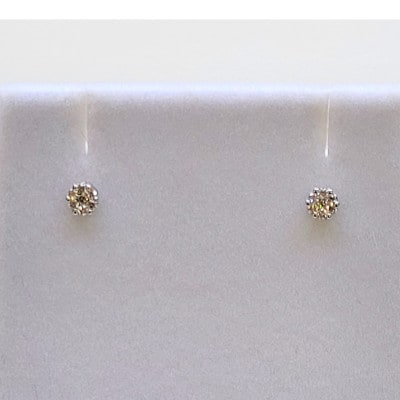 PT900 0.10ct ダイヤ ピアス インビジブル