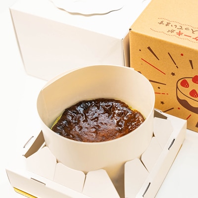 埼玉県産抹茶のバスクチーズケーキ