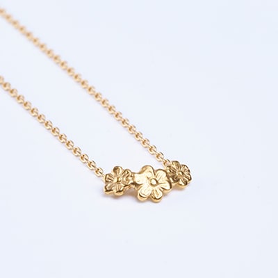 小花のネックレス K10イエローゴールド