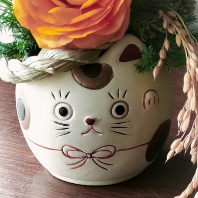 お正月　福飾り　招き猫フラワーアレンジメント