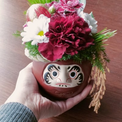 お正月　福飾り　紅だるまフラワーアレンジメント