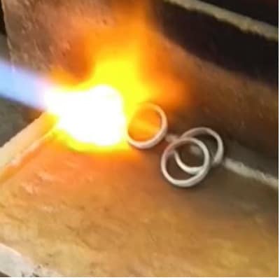 【さとふる限定】銀製指輪(シルバー925)サフラン 2本セット 鍛造製法