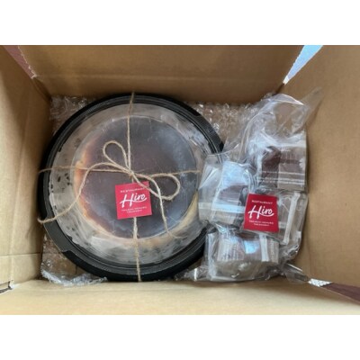 北海道十勝芽室町 バスク風チーズケーキ&カヌレ 〈レストランHiroオリジナル〉me026-034c