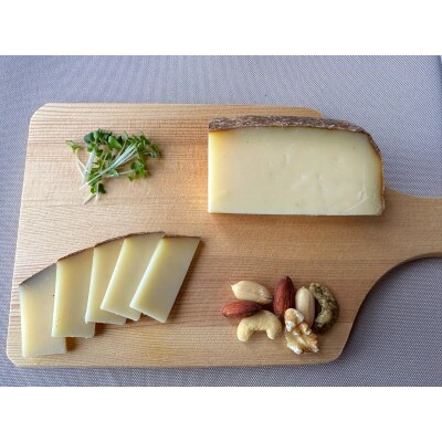 北海道十勝芽室町 大友牧場のツナグ300g 12ヶ月以上熟成 me077-004c