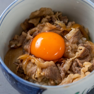 北海道産 黒毛和牛 こぶ黒 和牛農家が作ったA5和牛丼 計4食(2食入り×2パック)【LC】